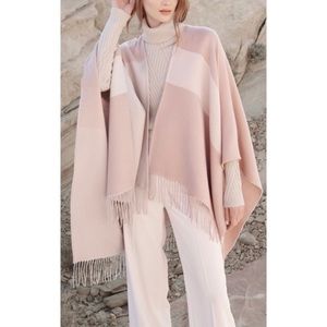 NWT .. SOIA & KYO pattern poncho